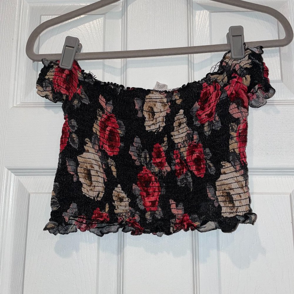 Black Floral crop top